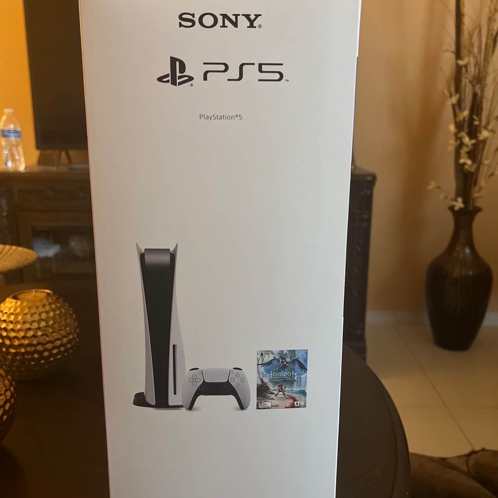 Brand New Sony Playstation 5 PS5 horizon edition Console. Free shipping - Picture 4 of 5